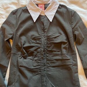 Isabella Vrana Stylish Olive Green Button-Up Shirt with White Collar